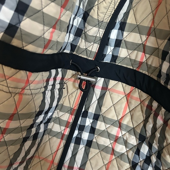 Burberry Black Quilted Jacket - Picture 9 of 9
